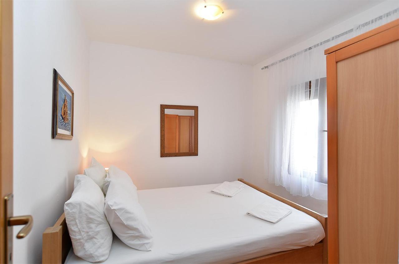 Apartments Orange 709 Fažana Eksteriør bilde