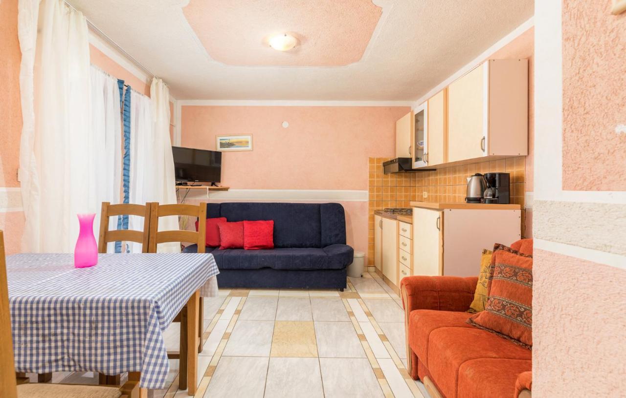 Apartments Orange 709 Fažana Eksteriør bilde